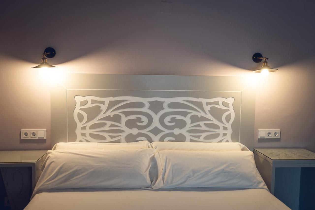 Hostal Los Castanuelos Candeleda Exteriér fotografie