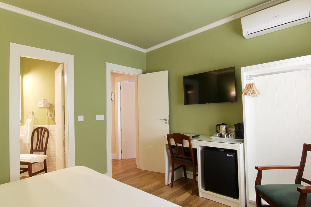 Hostal Los Castanuelos Candeleda Exteriér fotografie